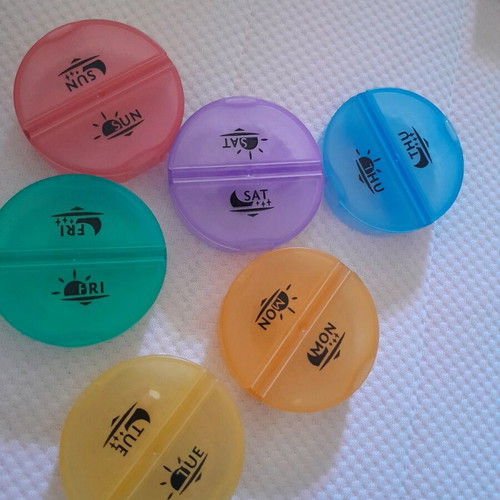 Medicine organizer bag like new with 6-day pill boxes