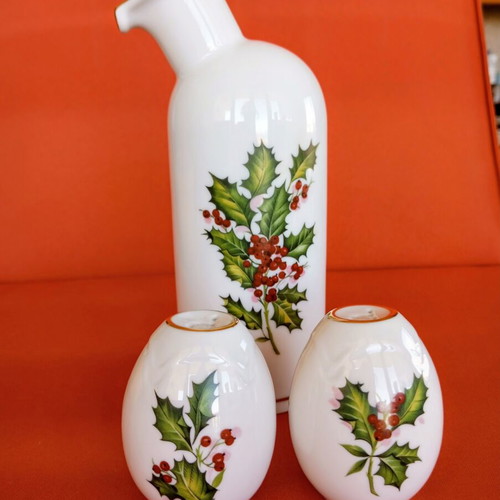 Oil and Salt and Pepper Set Christmas porcelain new, German