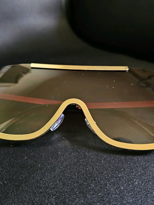 Sunglasses in gold tone new