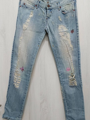 Jeans pants like new with rips and rhinestones, size S