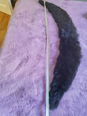 Mink Yakas like new, black