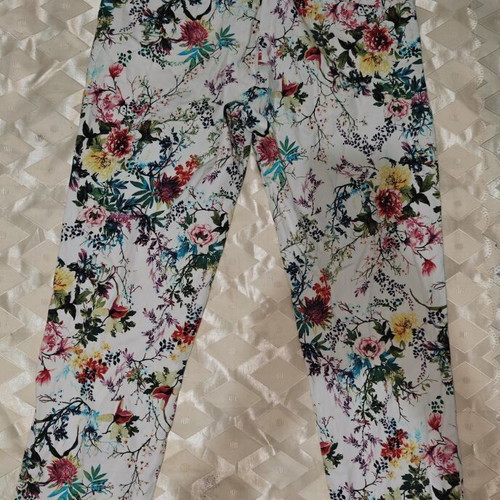 Floral crop summer pants Stradivarius like new, size L