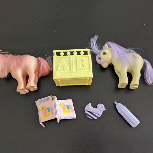 El Greco My Little Pony set used, Cotton Candy and Blue Belle with accessories