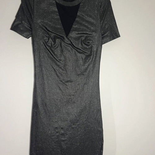 Lynne dress short fitted shiny silver size M like new