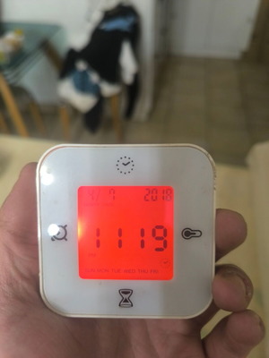 Digital timer clock GIF1003 like new with 4 functions and illuminated display