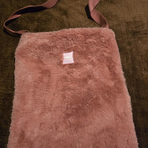 Oof Fur Bag like new, crossbody