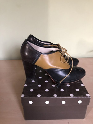 Lacoste women's leather Oxford shoes like new, size 39, colorful