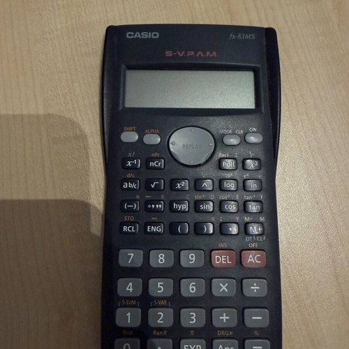 Casio fx-83MS calculator used without battery
