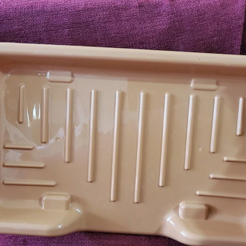 Dish rack new with side water drainage opening beige and brown