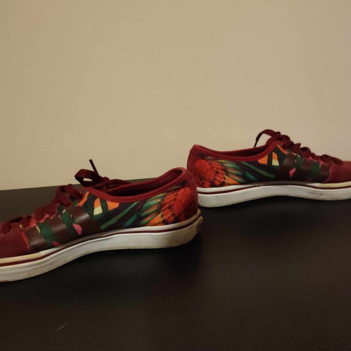 Adidas athletic shoes used, multicolor, size 38
