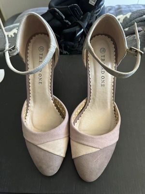 Trend One powder pink taupe pumps size 38