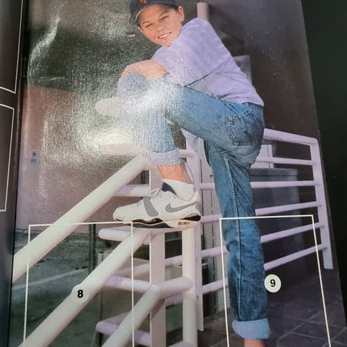 The Leonardo DiCaprio's Life Album magazine like new