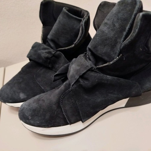 Women's black ankle boot size 41 used