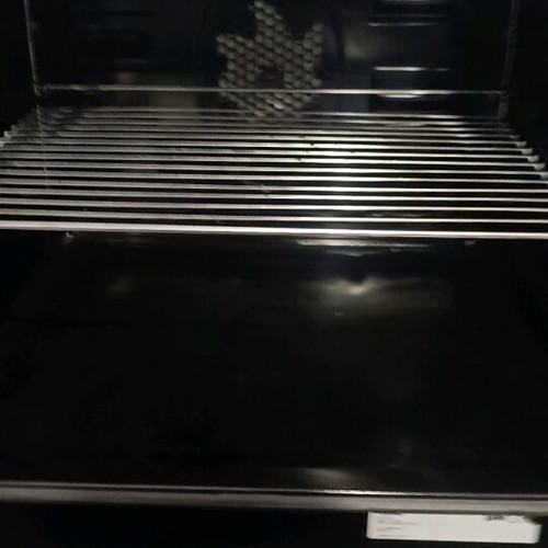 Eskimo stove with 4 burners like new
