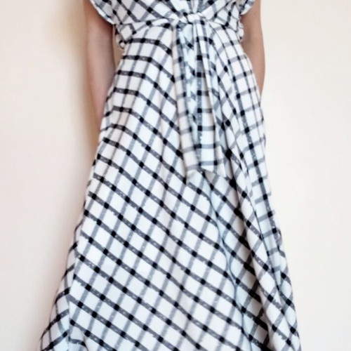 DKNY midi checked dress with collar like new, size M