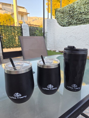 Σετ 3 θερμός Coffee Berry, μαύρα με καπάκι και καλαμάκι