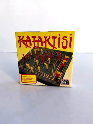 Kataktisi 80s board game Doureios, new with catalog