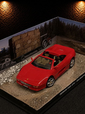 Ferrari F355 GTS GoldenEye James Bond Collection scale model 1:43 like new