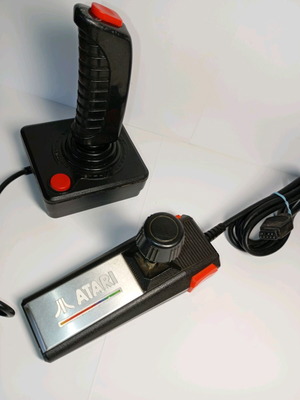 Χειριστήρια Atari 2600 μεταχειρισμένα, σετ δύο τεμαχίων