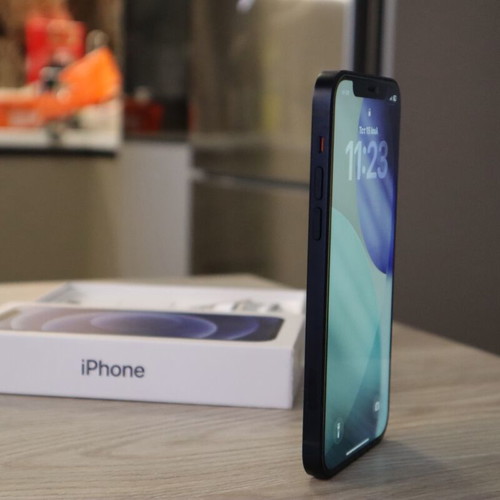 iPhone 12 128GB like new, black, unlocked, with charger and case