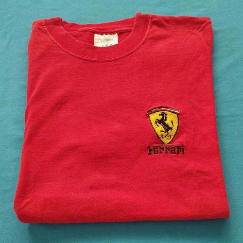 Set of 2 children's shirts 140cm Ferrari and Lapin House like new
