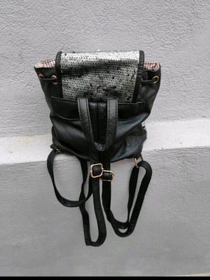 Sequin backpack like new, black and silver