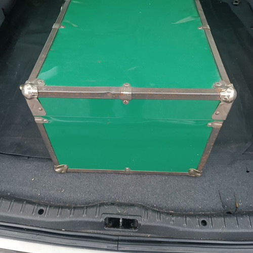 Metal trunk used green 40x76x31 cm