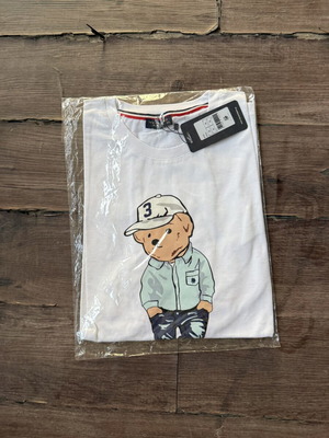T-shirt new, size M, white