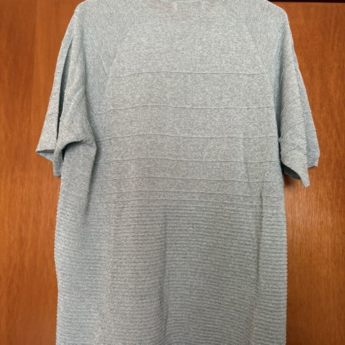 Women's blouse gray XL like new