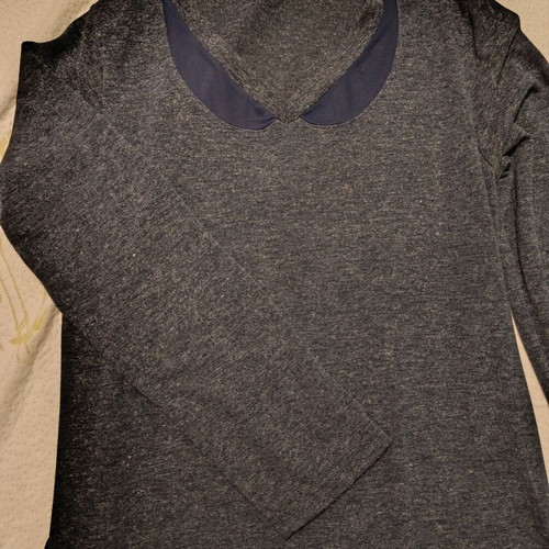 Bodymove viscose blouse new with V neckline and transparency design