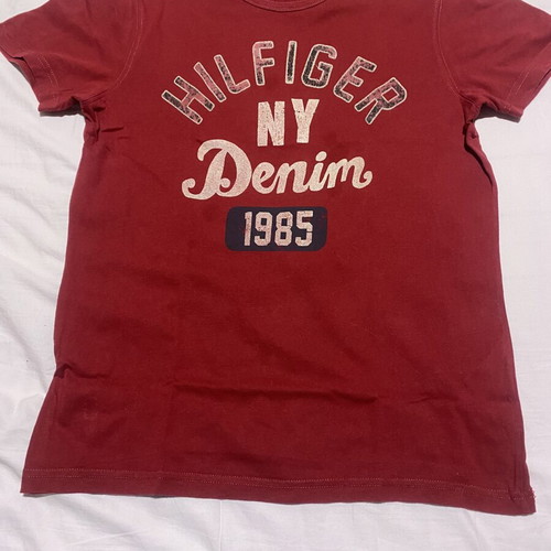 Tommy Hilfiger T-shirt medium red like new