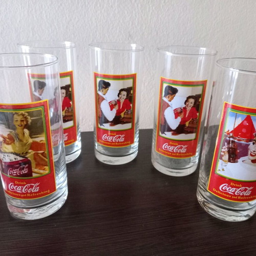 Coca-Cola set of 14 vintage promotional glasses new, 4 designs