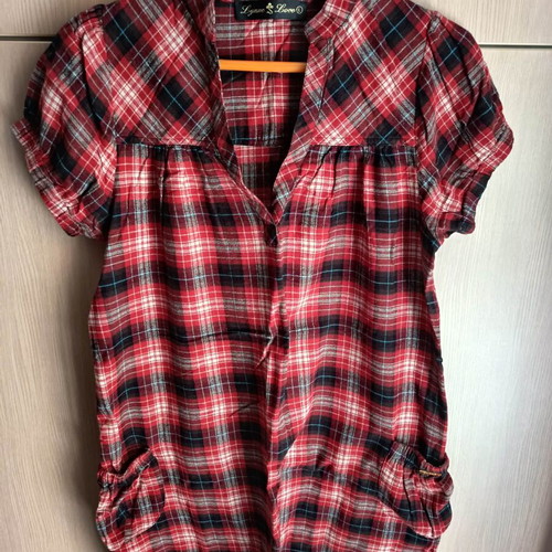 Lynne checked blouse dress size L like new, black and red