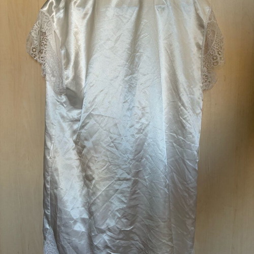 Bridal robe white satin like new