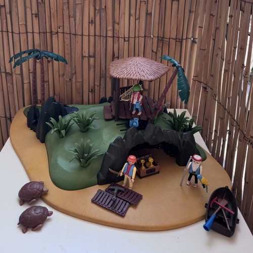 Playmobil The Pirate Island 3799 used, 1991