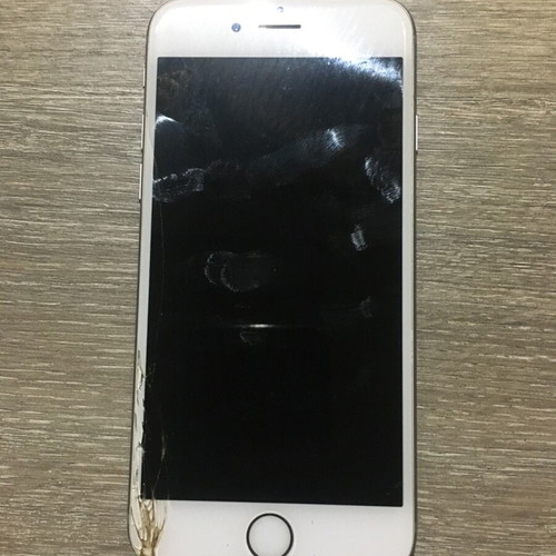 iPhone 3G 4 6s used, pack for spare parts or collection