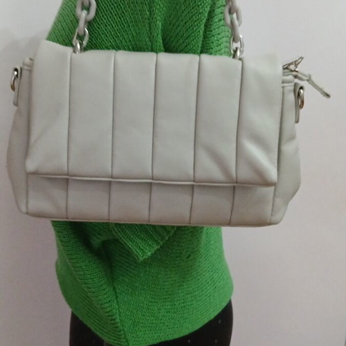 Shoulder bag gray like new with bone handle and zipper pocket