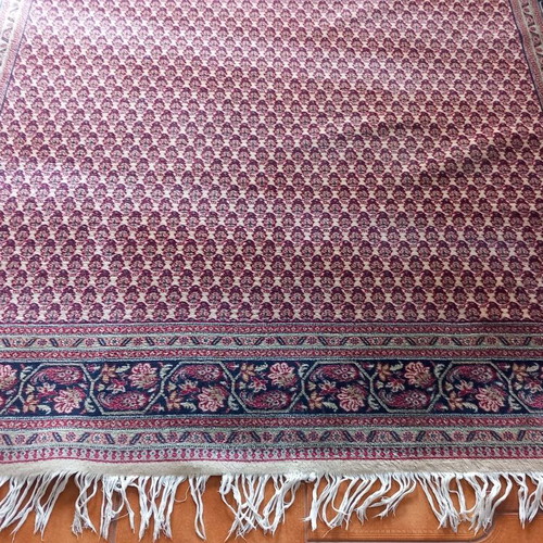 Roubayat Persian rug used, 2.74 x 1.98 m, classic design