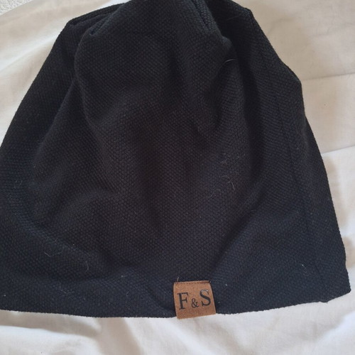F&S Black Beanie Like New
