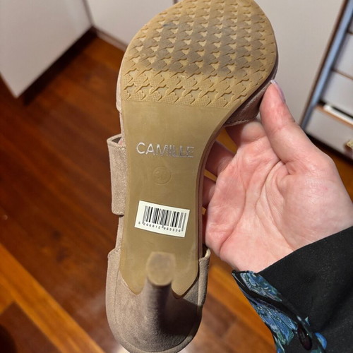 Migato beige suede sandals like new, size 36