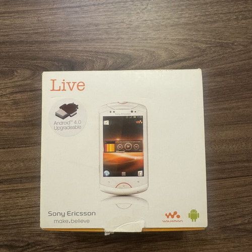 Sony Ericsson WT19i Live with Walkman white for repair or spare parts