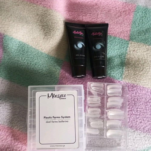 Acrygel and tips set used, some forms missing