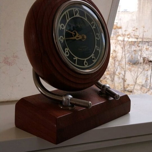 Mayak retro wind-up table clock used, wooden base