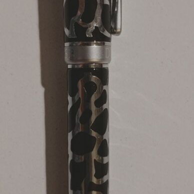 Duke 216B pen used with twist opening, does not write