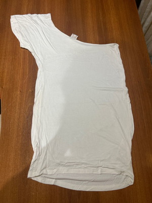 Elastic beige one-shoulder blouse medium used