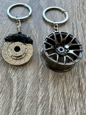 Auto keychains set of 2 new with disc brake and rim details
