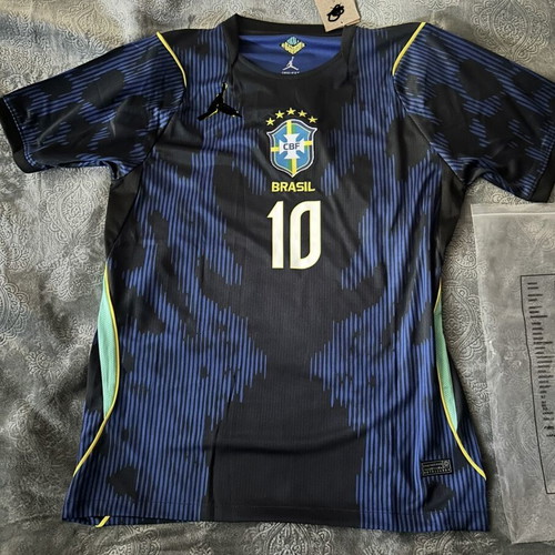 Vini Jr Football Jersey new, authentic