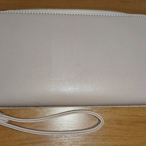 FRNC wallet beige like new