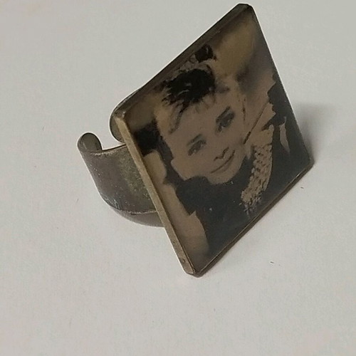 Audrey Hepburn ring used, high quality