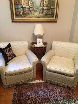 Set of two armchairs like new, beige sugar color